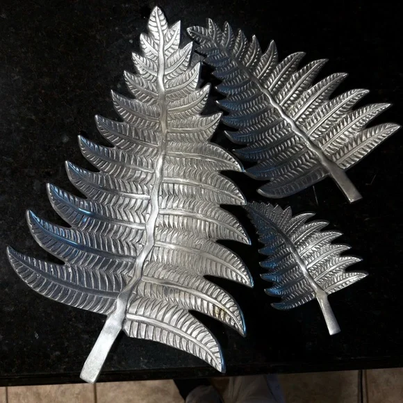 Silver Leaf-Shaped Decorative Trays - Picture 1 of 14